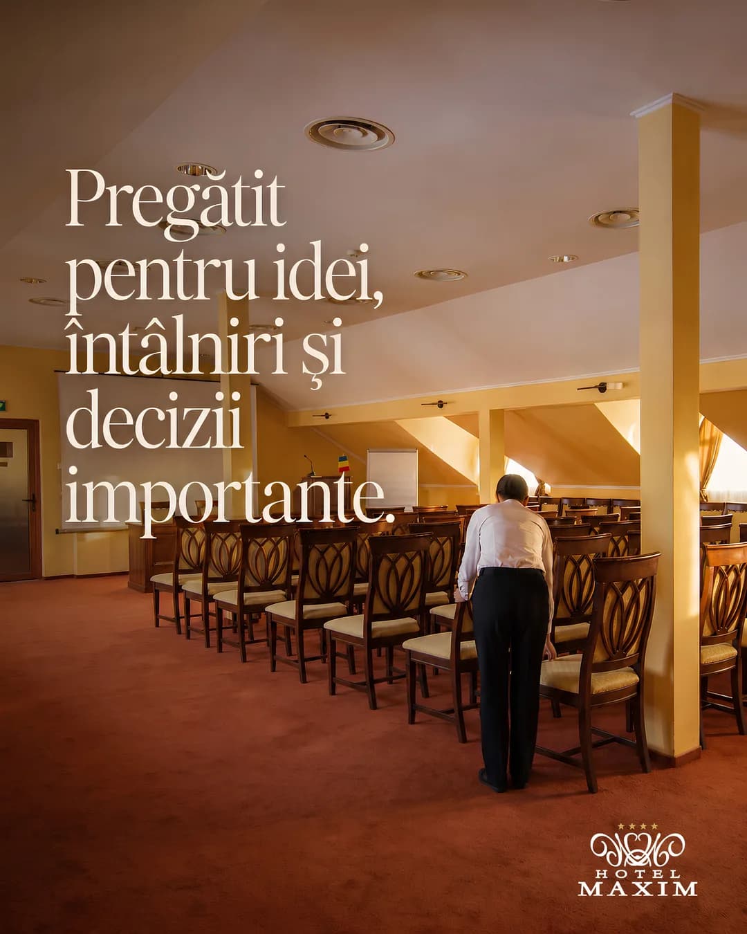 Postare Hotel Maxim — sala de conferințe, pregătită pentru întâlniri